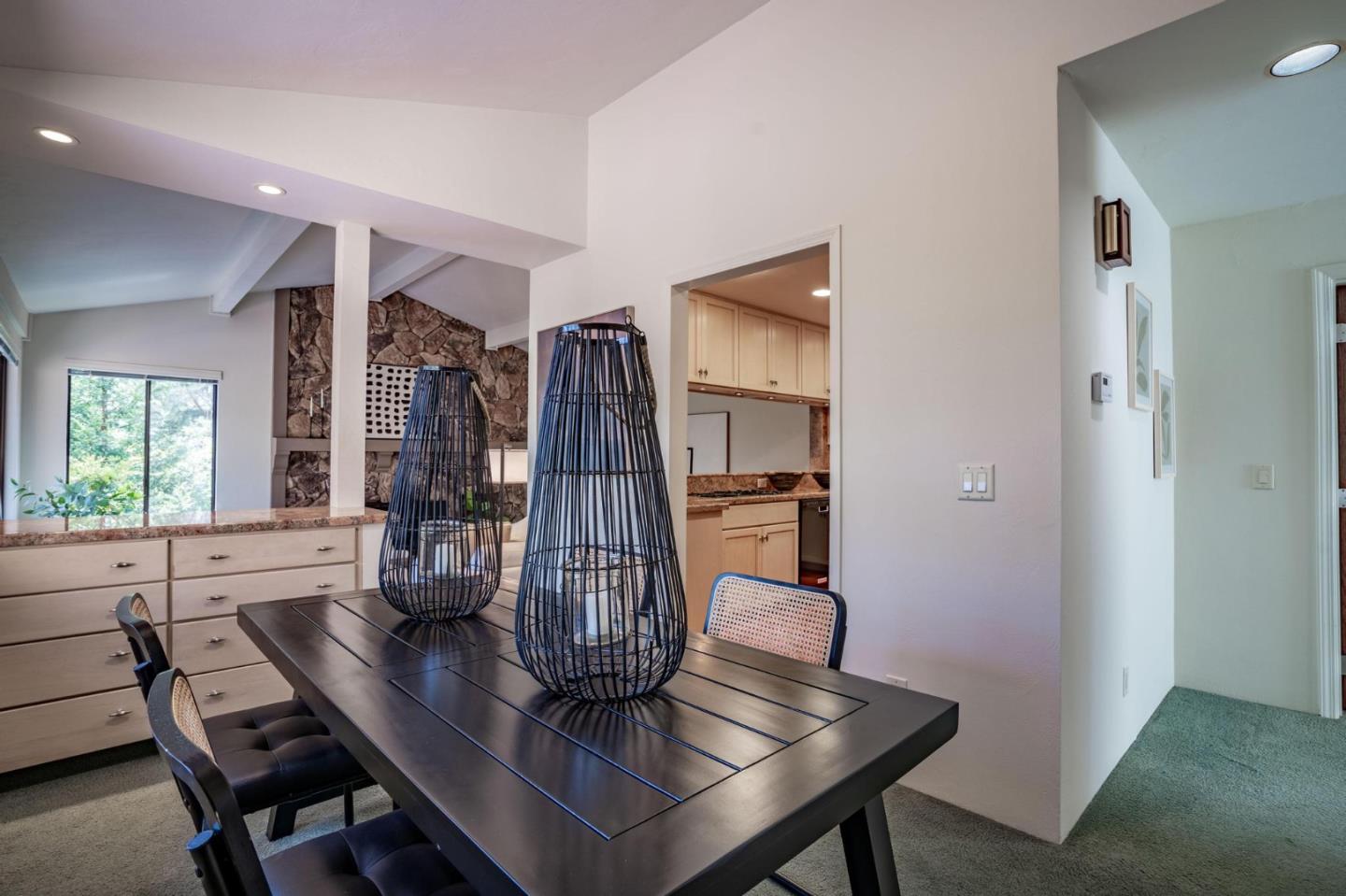 Detail Gallery Image 15 of 51 For 5 Forest Vale Place, Monterey,  CA 93940 - 3 Beds | 2/1 Baths