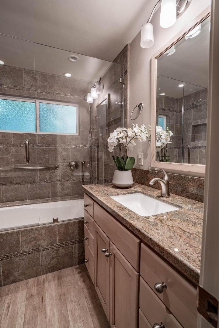 Detail Gallery Image 23 of 51 For 5 Forest Vale Place, Monterey,  CA 93940 - 3 Beds | 2/1 Baths