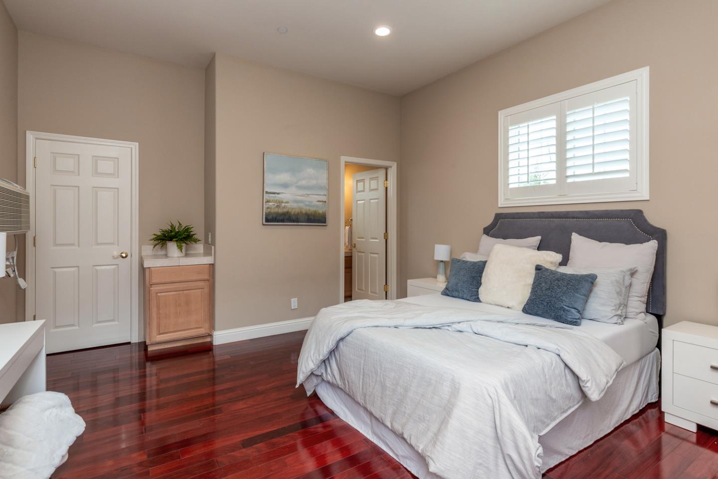Detail Gallery Image 17 of 35 For 1830 Kickapoo Ct, Morgan Hill,  CA 95037 - 4 Beds | 4/1 Baths