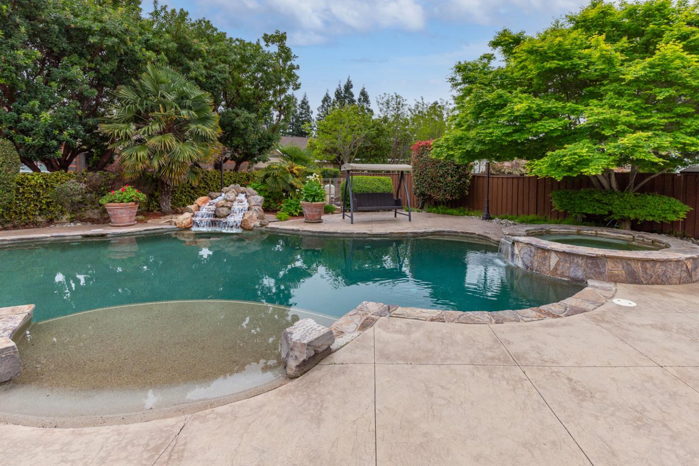 Detail Gallery Image 8 of 35 For 1830 Kickapoo Ct, Morgan Hill,  CA 95037 - 4 Beds | 4/1 Baths