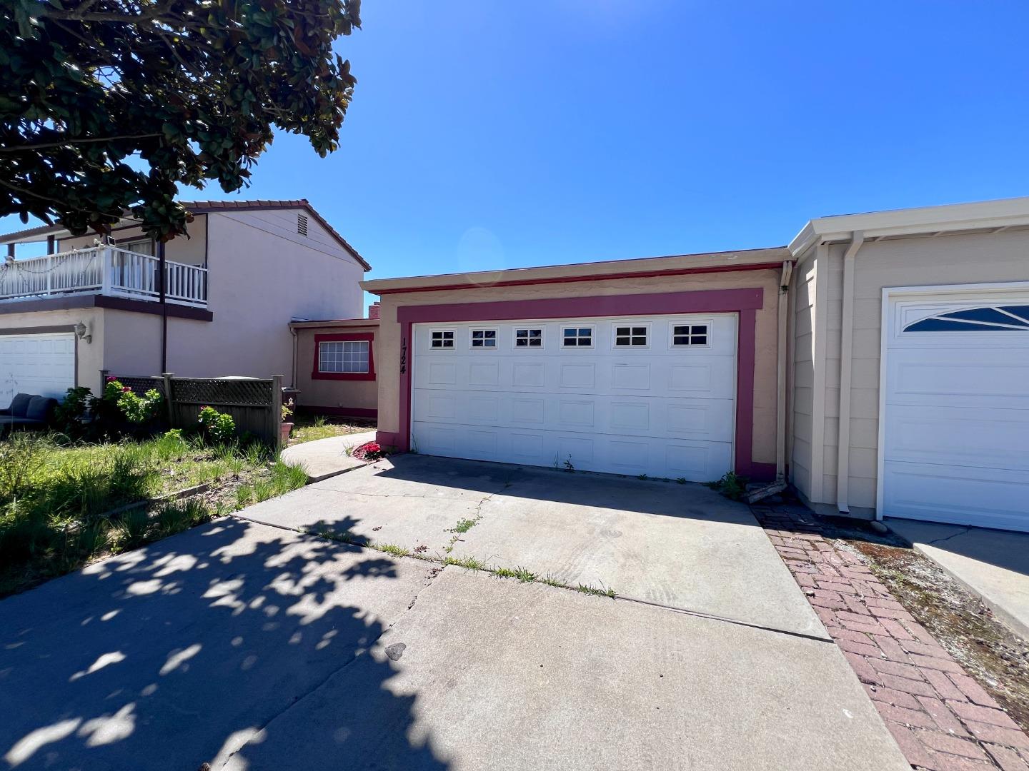 Detail Gallery Image 3 of 3 For 1724 Cherokee Dr, Salinas,  CA 93906 - 2 Beds | 1 Baths