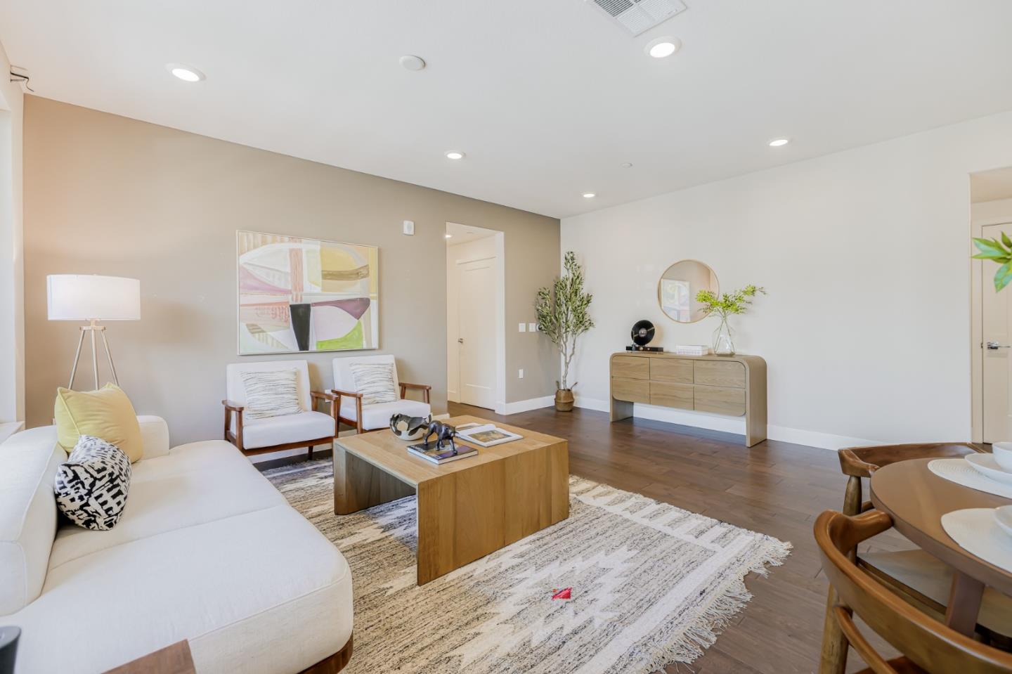 Detail Gallery Image 3 of 42 For 1630 Delano St #20,  Milpitas,  CA 95035 - 3 Beds | 2/1 Baths