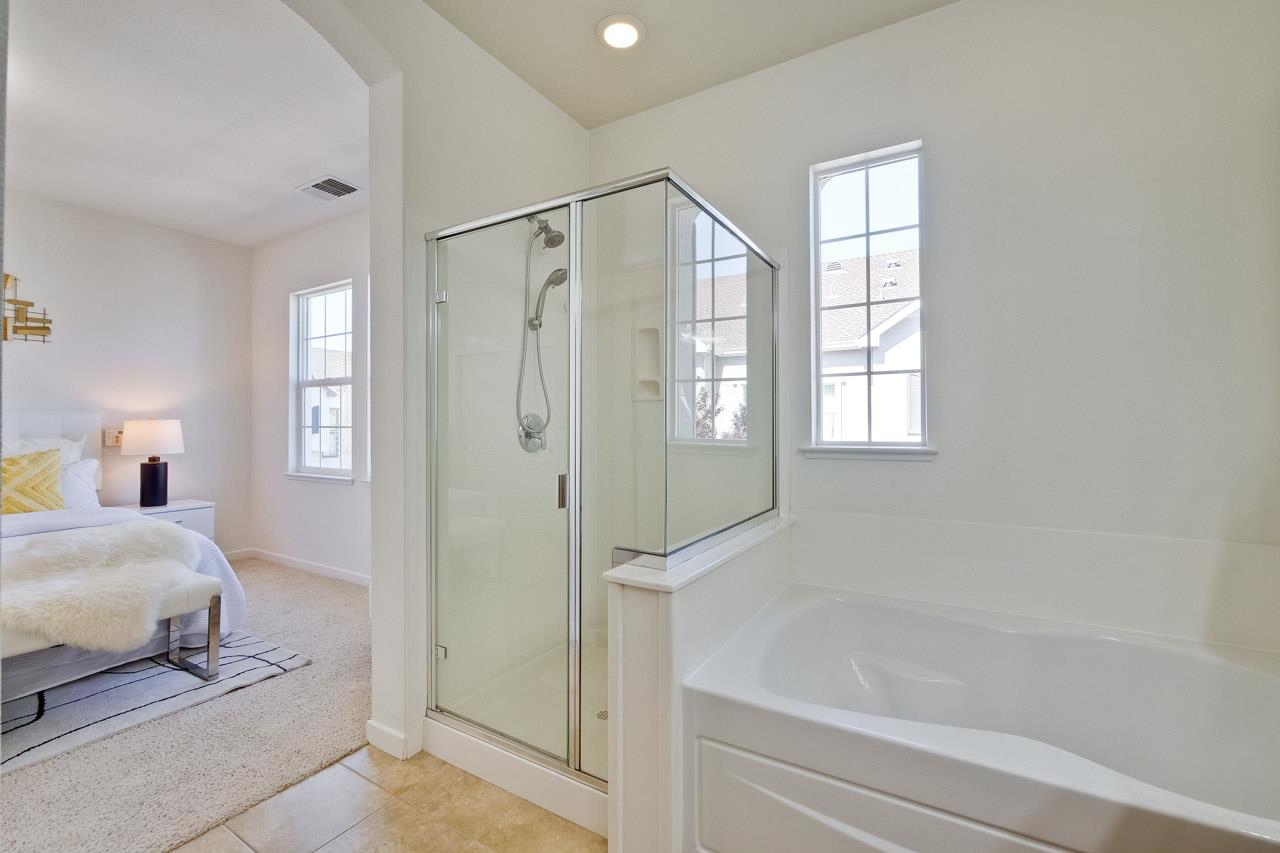 Detail Gallery Image 18 of 40 For 557 Molucca Ter, Sunnyvale,  CA 94089 - 3 Beds | 2/1 Baths