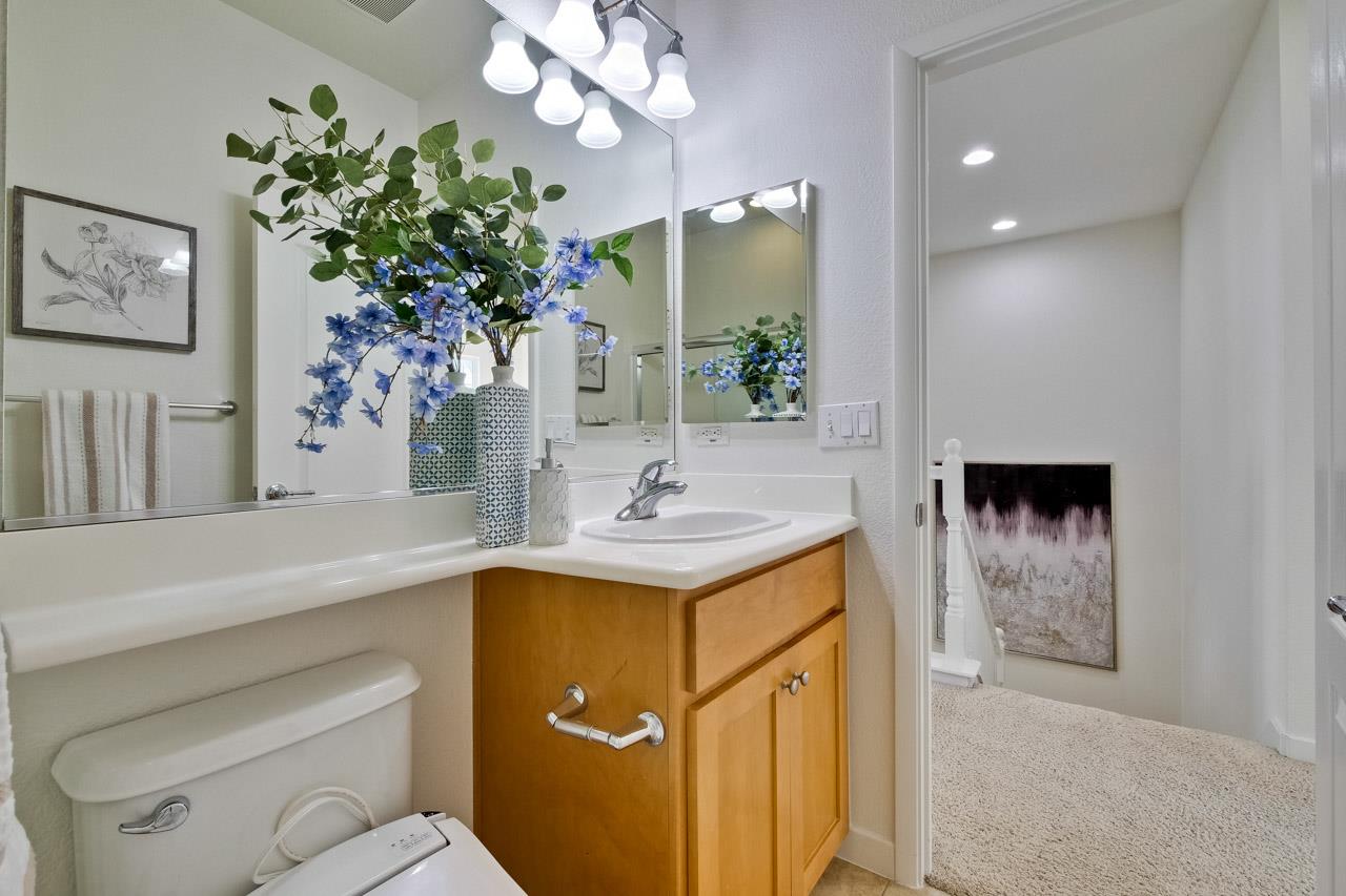 Detail Gallery Image 27 of 40 For 557 Molucca Ter, Sunnyvale,  CA 94089 - 3 Beds | 2/1 Baths