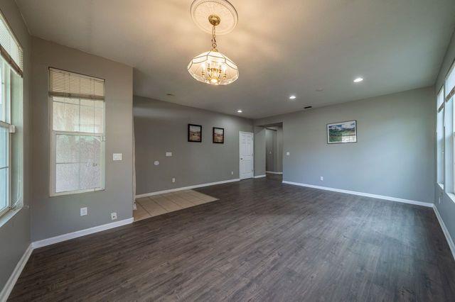 Detail Gallery Image 7 of 25 For 3651 Higgins Ave, Stockton,  CA 95205 - 4 Beds | 2 Baths