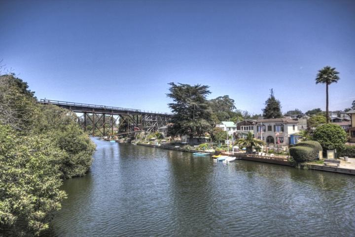 Detail Gallery Image 22 of 26 For 5005 Cliff Dr #2,  Capitola,  CA 95010 - 2 Beds | 2 Baths
