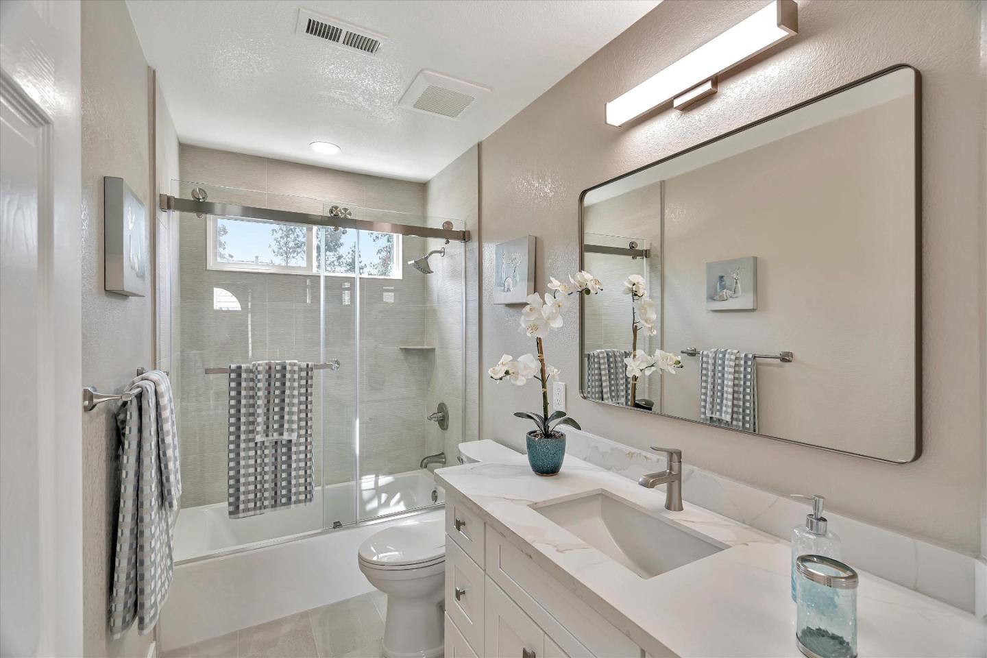 Detail Gallery Image 16 of 23 For 1514 David Ln, Milpitas,  CA 95035 - 4 Beds | 2/1 Baths