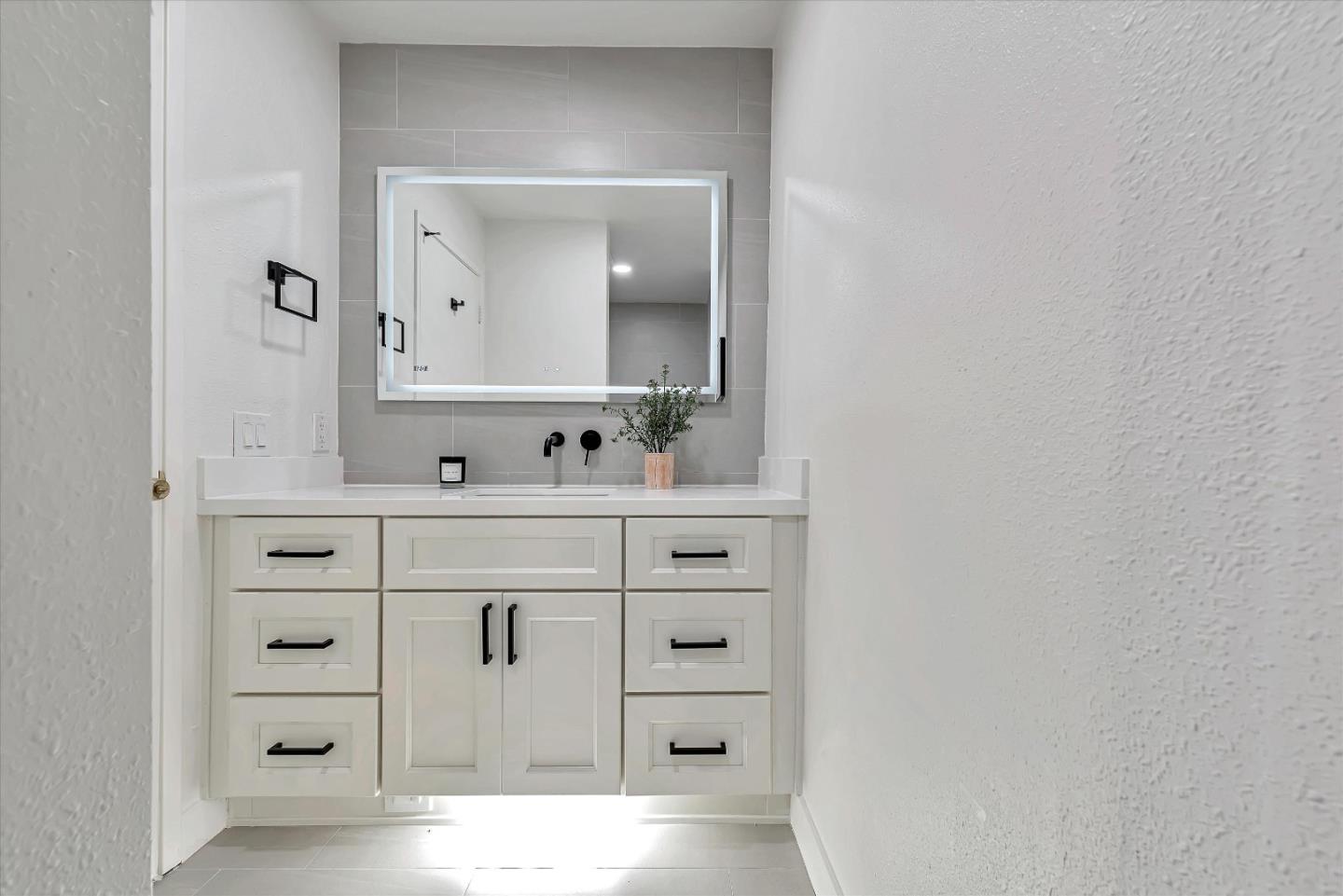 Detail Gallery Image 38 of 52 For 4468 Openmeadow Ct, San Jose,  CA 95129 - 3 Beds | 2/1 Baths