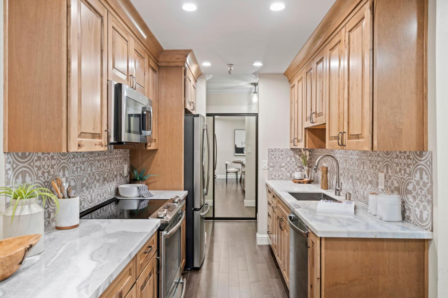 Detail Gallery Image 20 of 45 For 400 Ortega Ave #102,  Mountain View,  CA 94040 - 1 Beds | 1 Baths