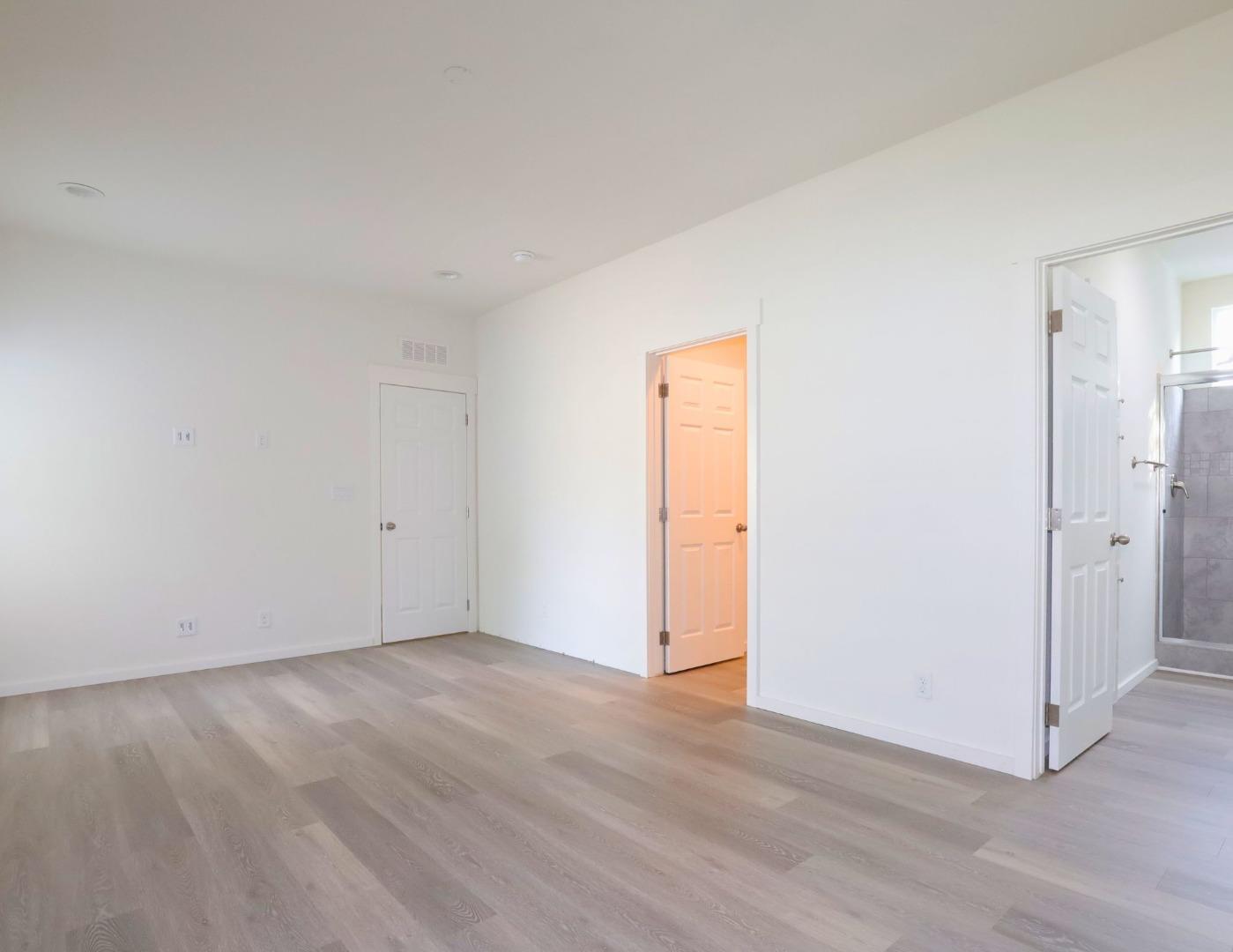 Detail Gallery Image 7 of 10 For 2151 Oakland Rd #308,  San Jose,  CA 95131 - 3 Beds | 2 Baths