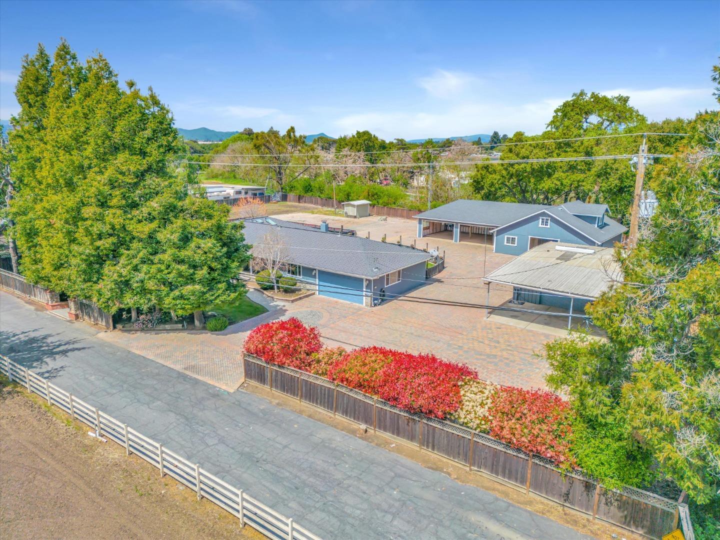 Detail Gallery Image 1 of 1 For 1545 Pacheco Pass Hwy, Gilroy,  CA 95020 - 4 Beds | 2/1 Baths