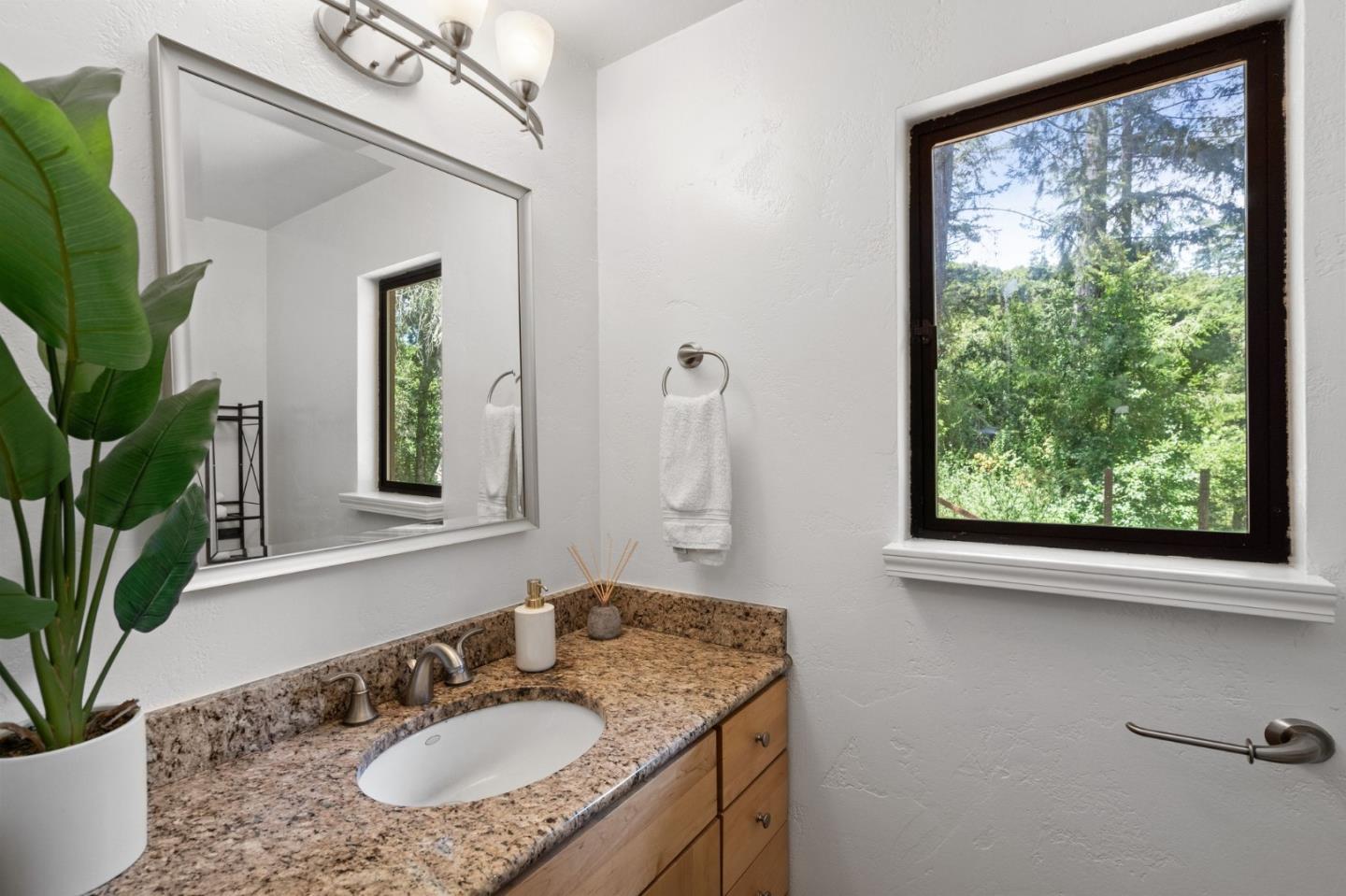 Detail Gallery Image 23 of 35 For 8946 Alpine Rd, La Honda,  CA 94020 - 3 Beds | 2/1 Baths