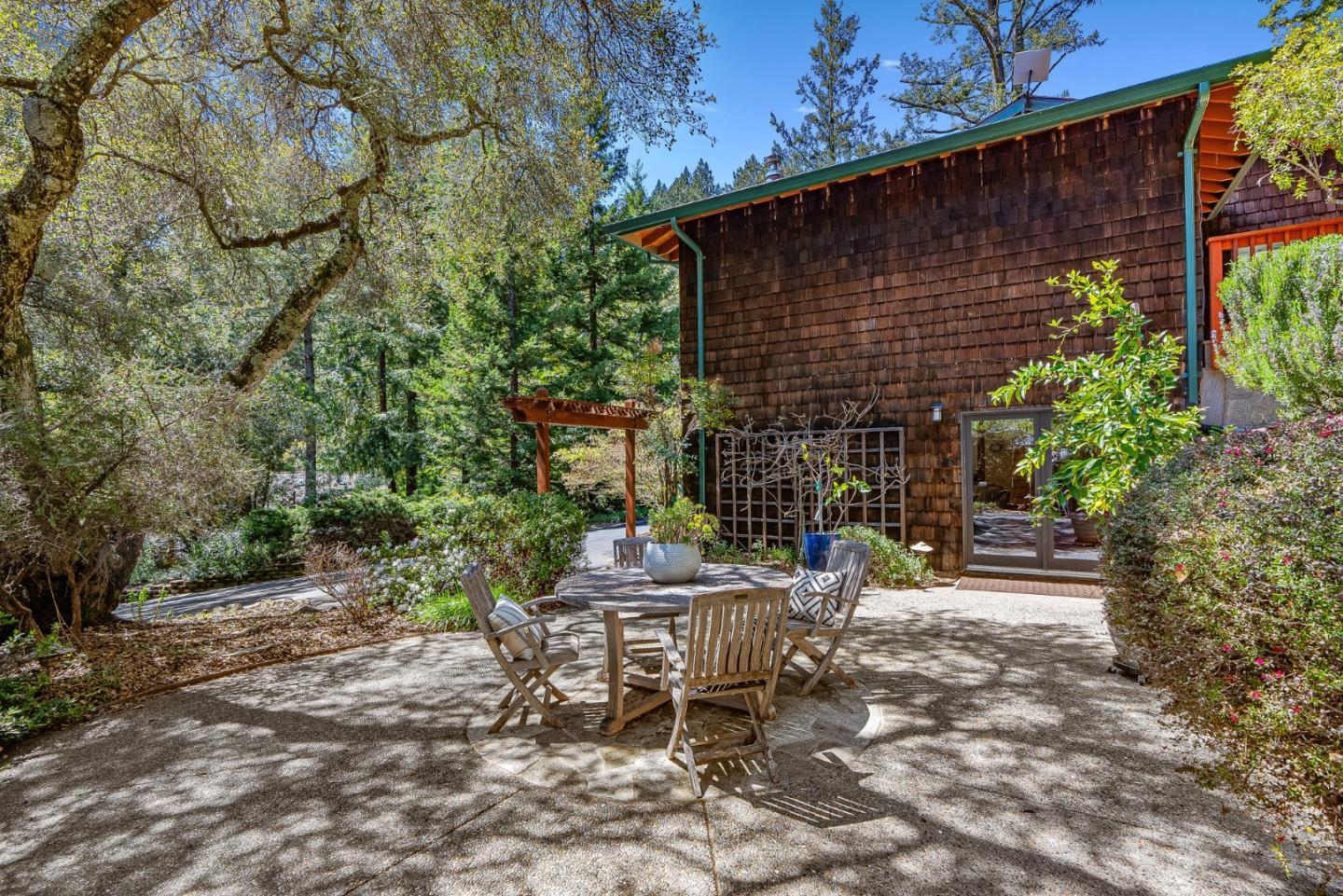 Detail Gallery Image 3 of 39 For 215 Quail Ridge Rd, Scotts Valley,  CA 95066 - 4 Beds | 2/1 Baths
