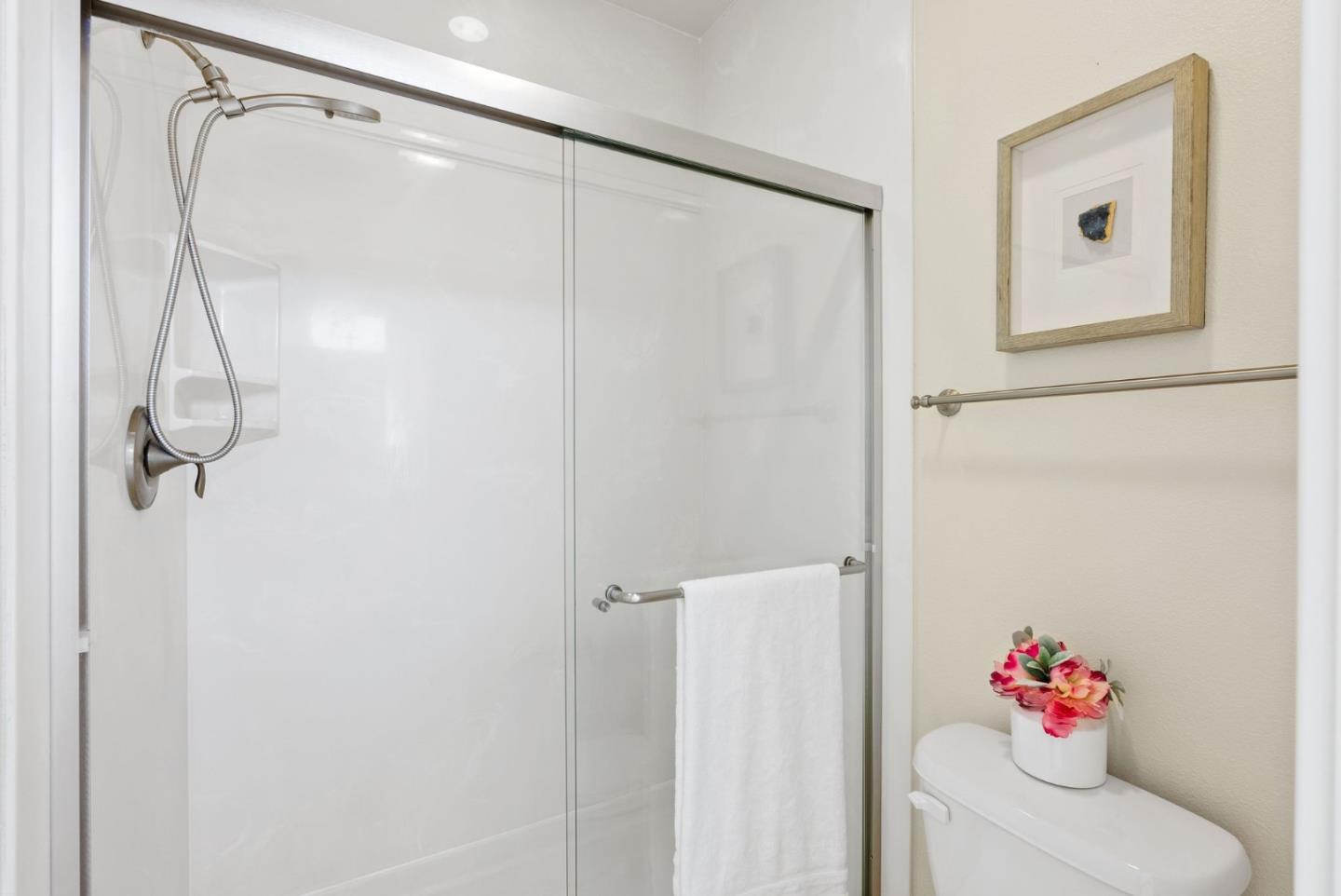 Detail Gallery Image 24 of 40 For 417 Topaz Ter, Sunnyvale,  CA 94089 - 3 Beds | 3/1 Baths