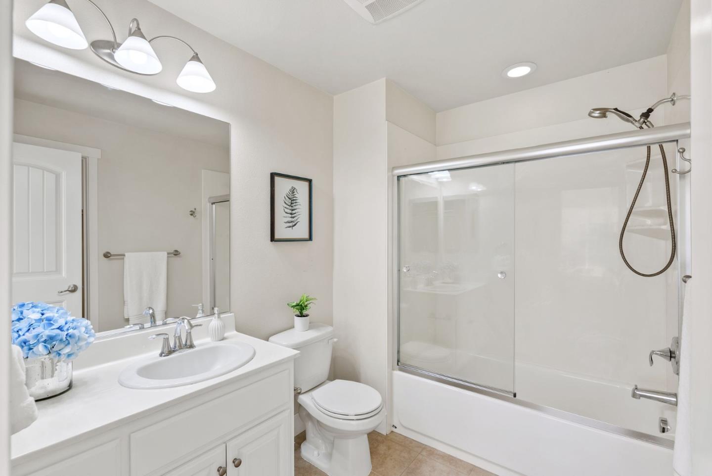 Detail Gallery Image 31 of 40 For 417 Topaz Ter, Sunnyvale,  CA 94089 - 3 Beds | 3/1 Baths