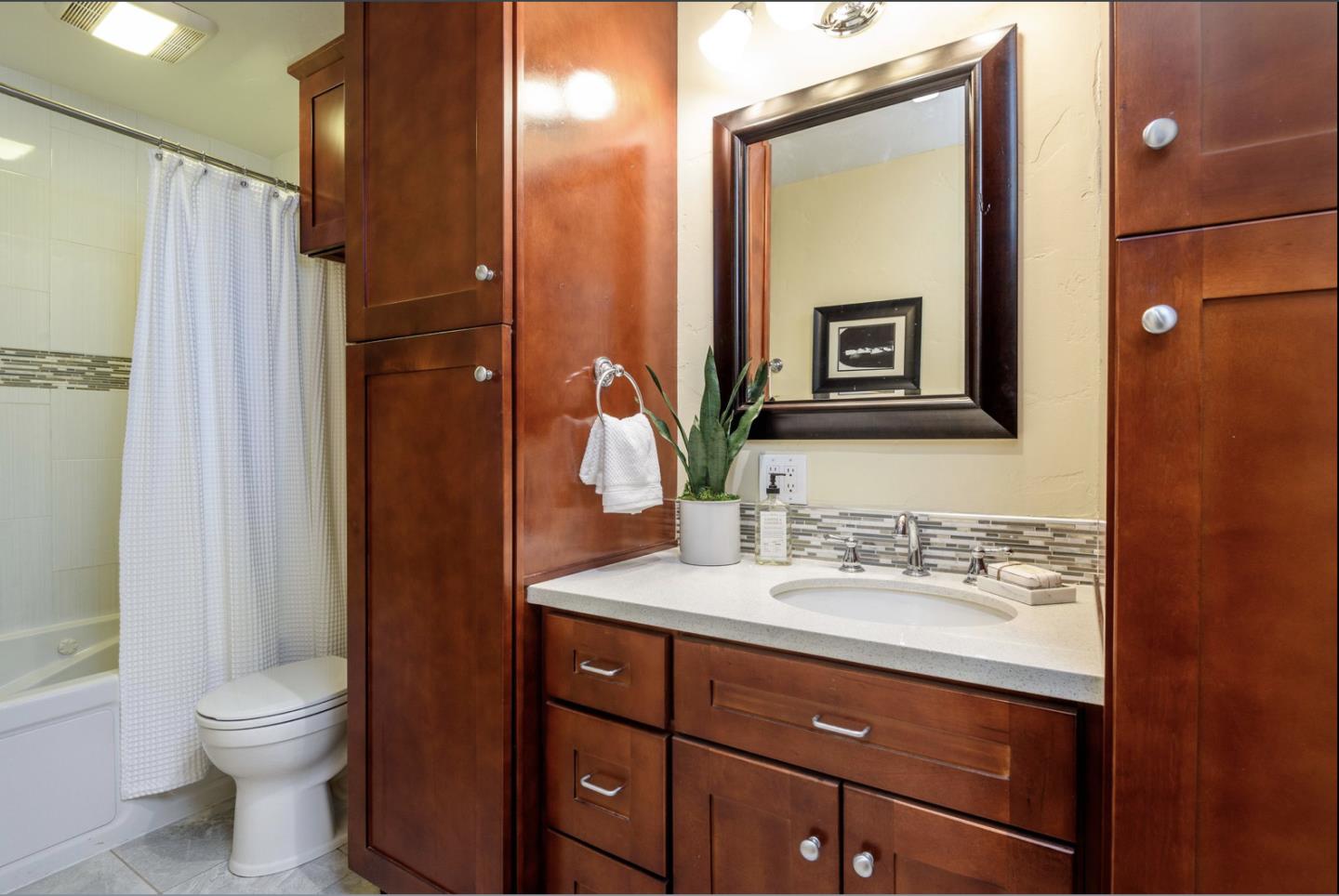 Detail Gallery Image 10 of 15 For 1458 Hudson St #208,  Redwood City,  CA 94061 - 1 Beds | 1 Baths
