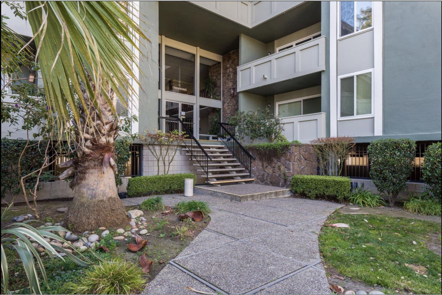 Detail Gallery Image 2 of 15 For 1458 Hudson St #208,  Redwood City,  CA 94061 - 1 Beds | 1 Baths