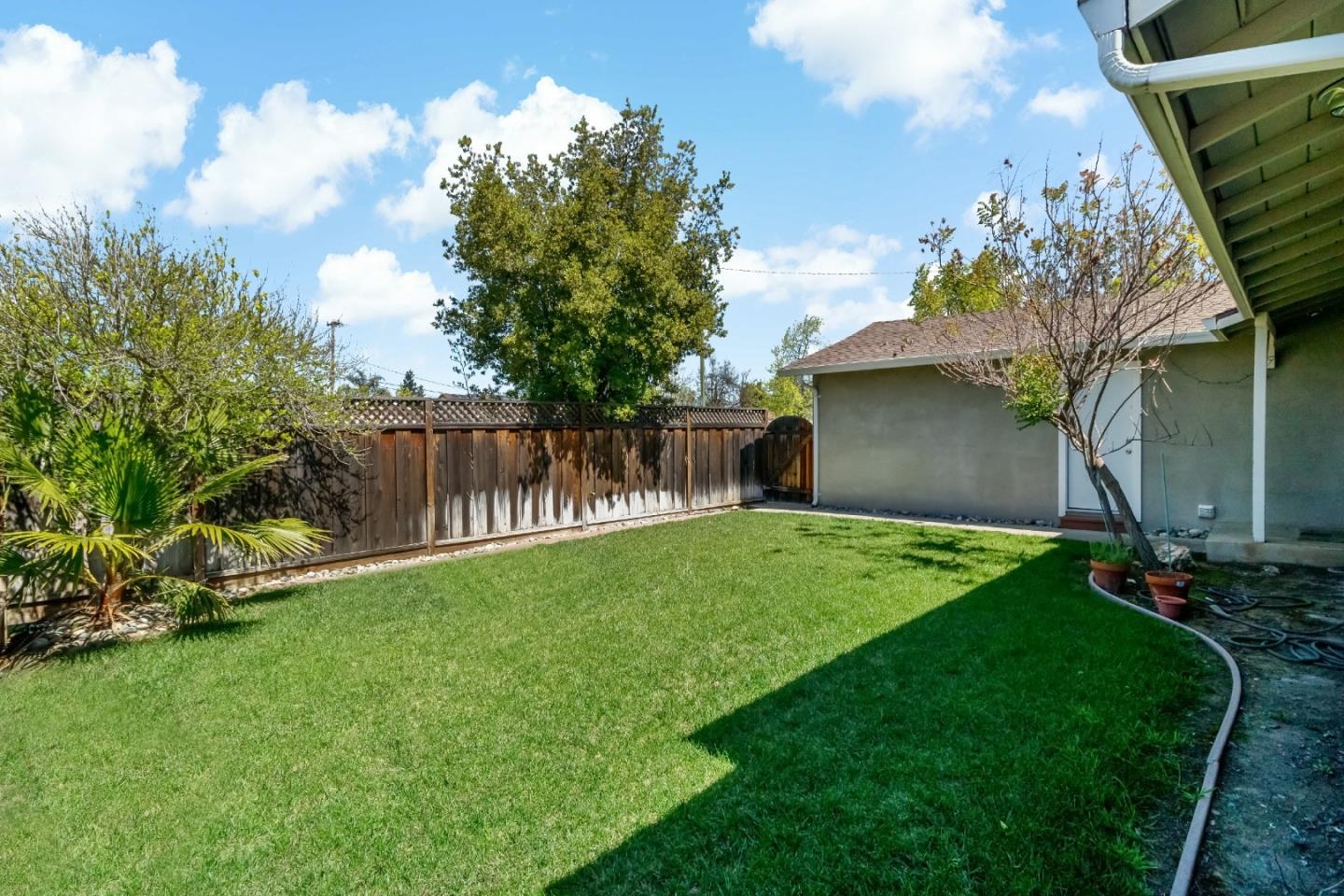 Detail Gallery Image 9 of 59 For 1338 Cherry Ct, San Jose,  CA 95118 - 3 Beds | 2 Baths