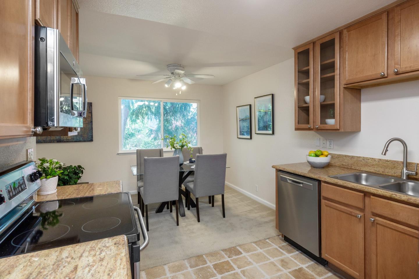 Detail Gallery Image 10 of 33 For 300 Union Ave #19,  Campbell,  CA 95008 - 2 Beds | 2 Baths