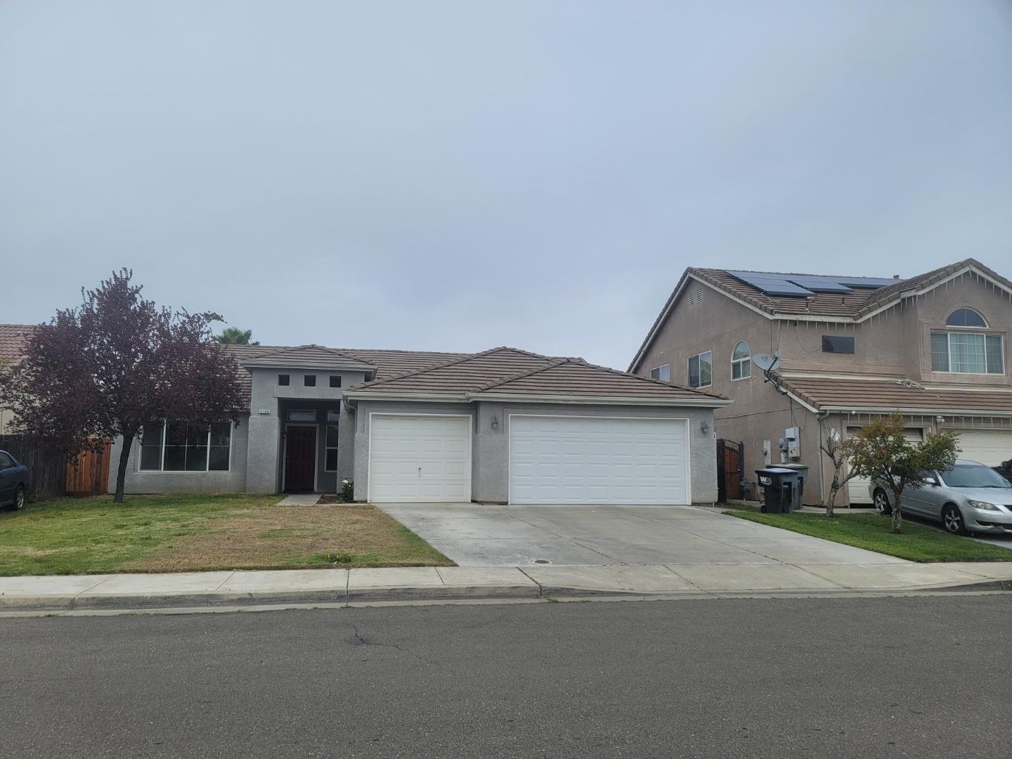 2166 W Little Sandy Dr, Merced, CA 95348