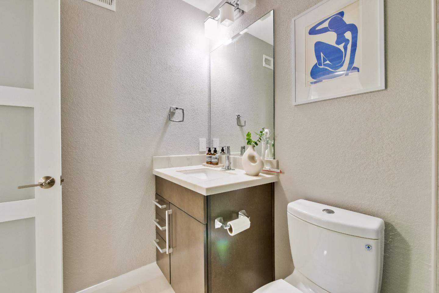 Detail Gallery Image 42 of 56 For 943 La Mesa Ter #B,  Sunnyvale,  CA 94086 - 3 Beds | 2/1 Baths