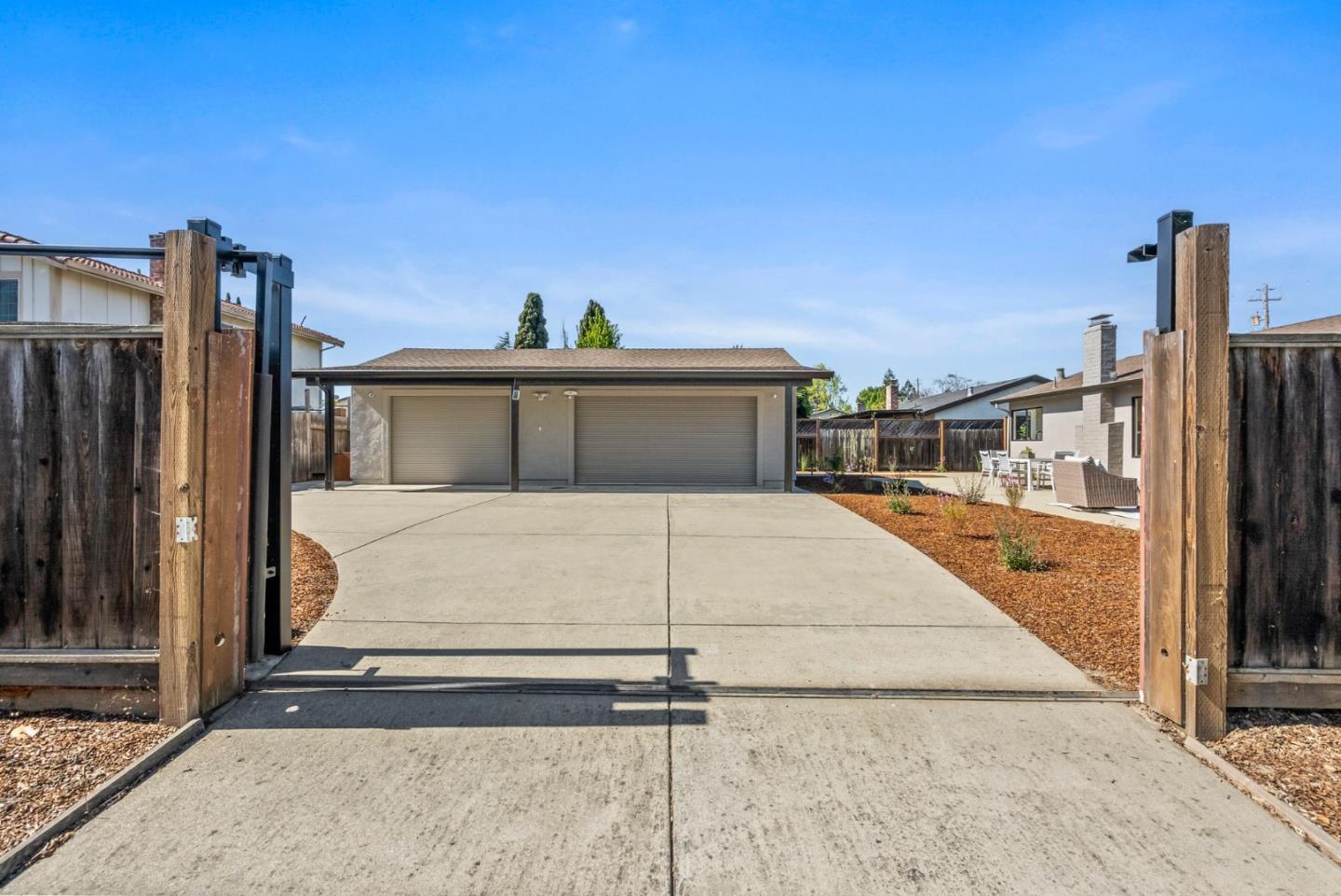 3212 Beard Rd, Fremont, CA 94555 3 Beds 2 Baths (Active