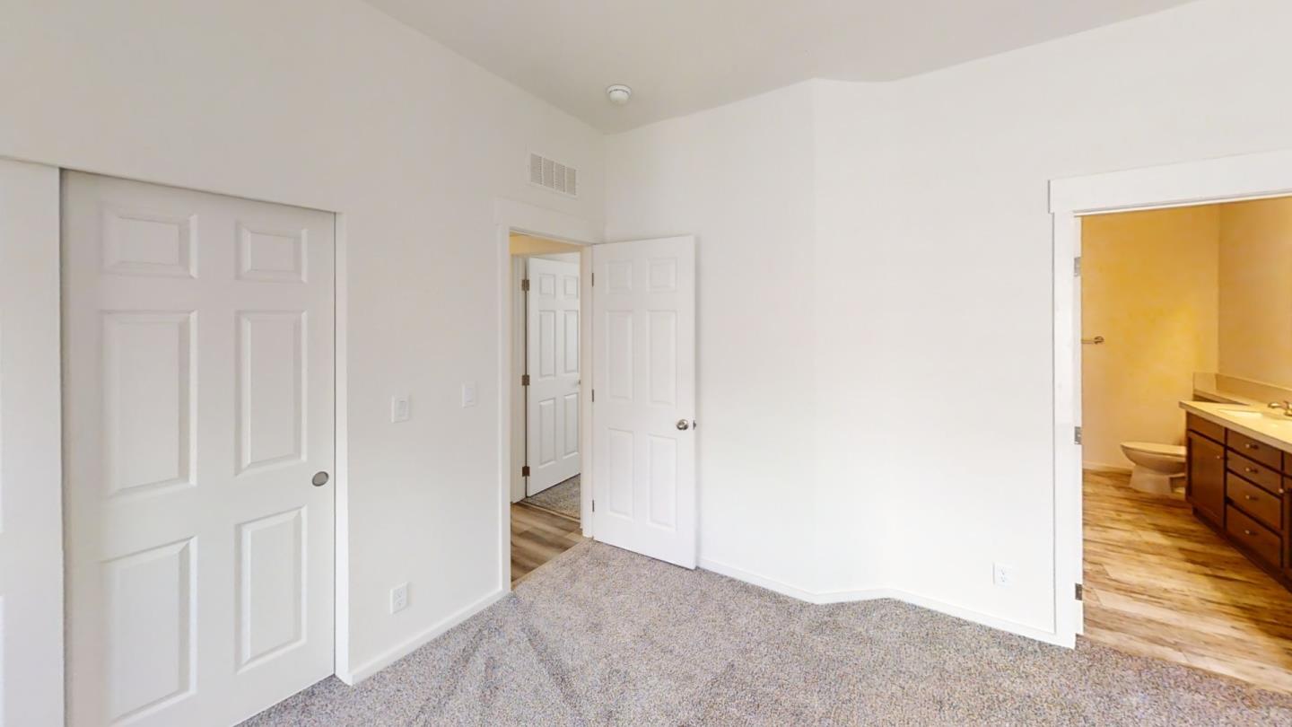 Detail Gallery Image 7 of 10 For 125 N Mary Ave #64,  Sunnyvale,  CA 94086 - 3 Beds | 2 Baths