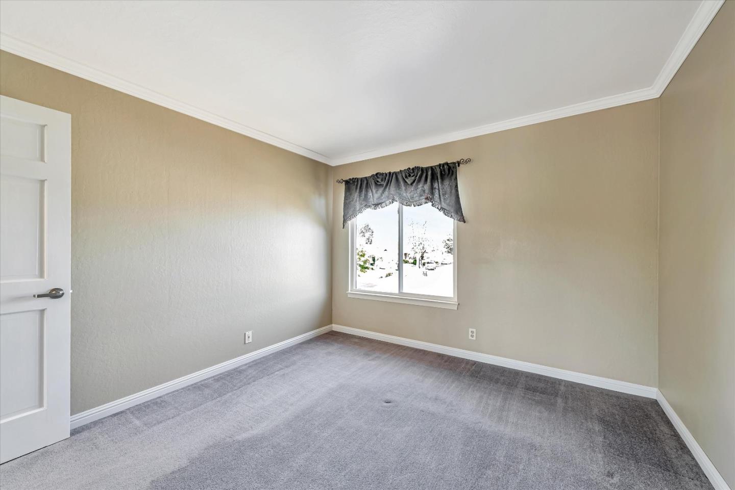 Detail Gallery Image 35 of 60 For 3883 Woodcreek Ln, San Jose,  CA 95117 - 4 Beds | 2/1 Baths