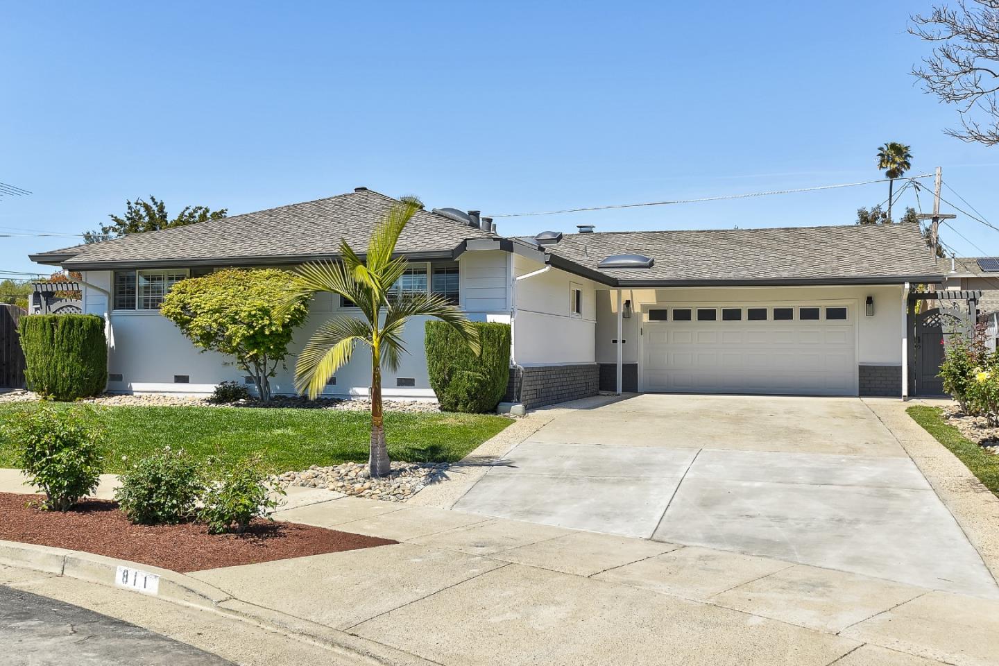 811 Kirkaldy Ct, Sunnyvale, CA 94087