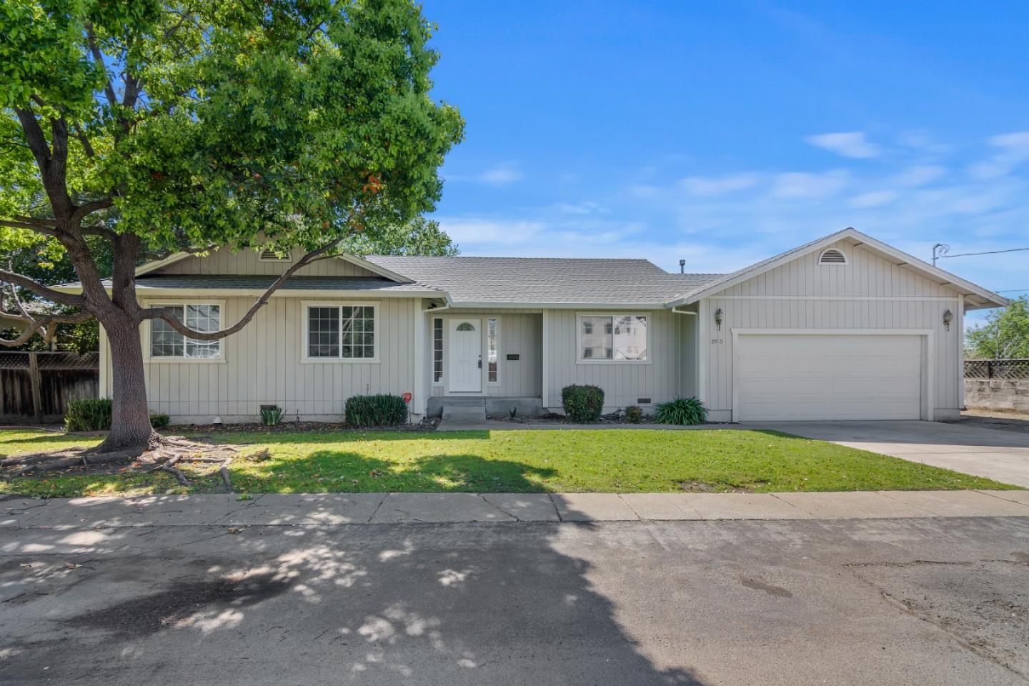 1925 N 3rd Street, Concord, CA 