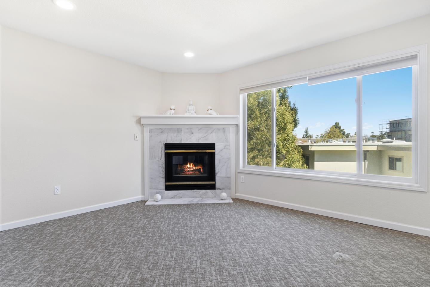 Detail Gallery Image 6 of 24 For 518 Almer Rd #6,  Burlingame,  CA 94010 - 2 Beds | 2 Baths