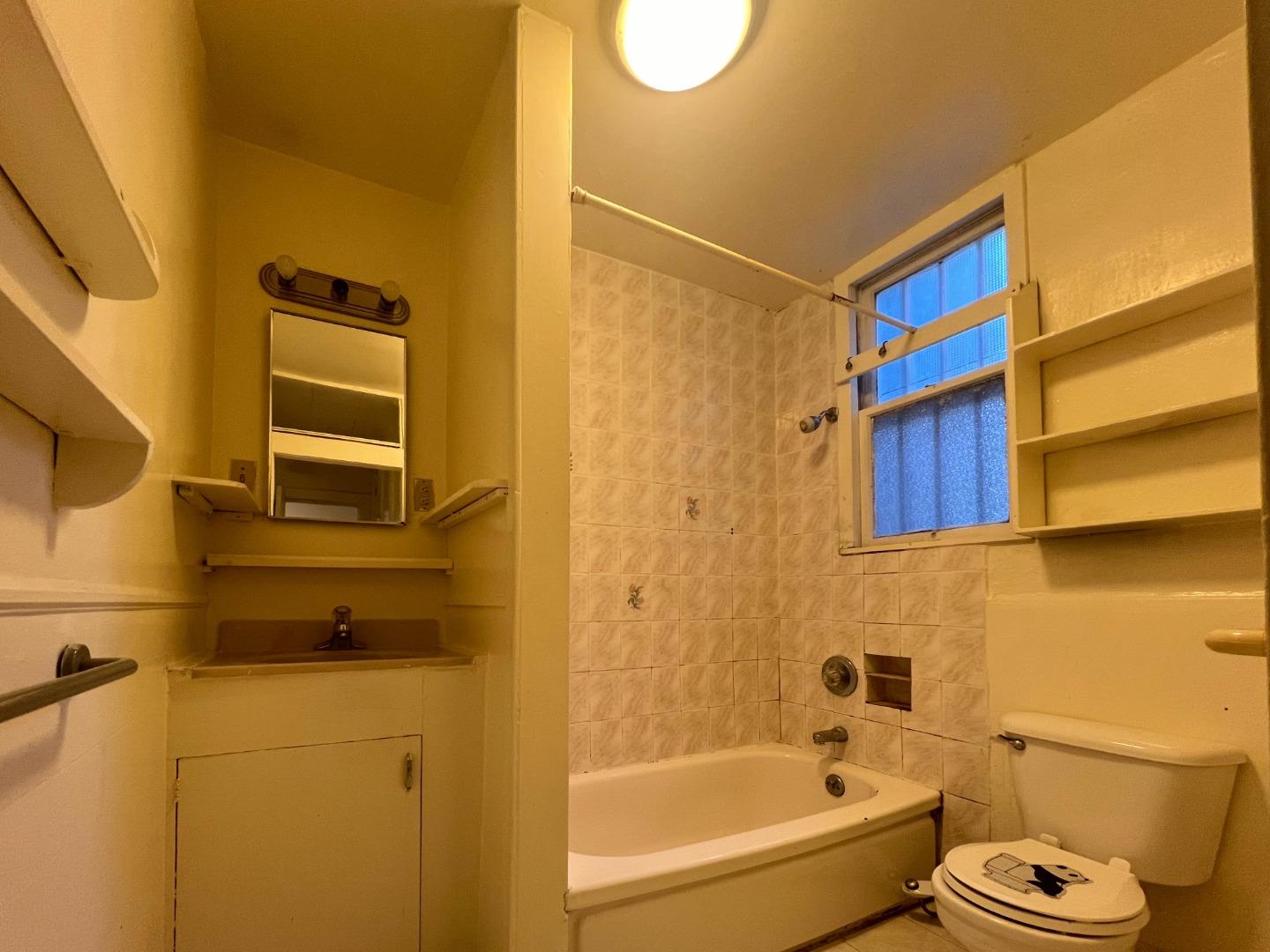 Detail Gallery Image 10 of 11 For 3539 24th St, San Francisco,  CA 94110 - – Beds | – Baths