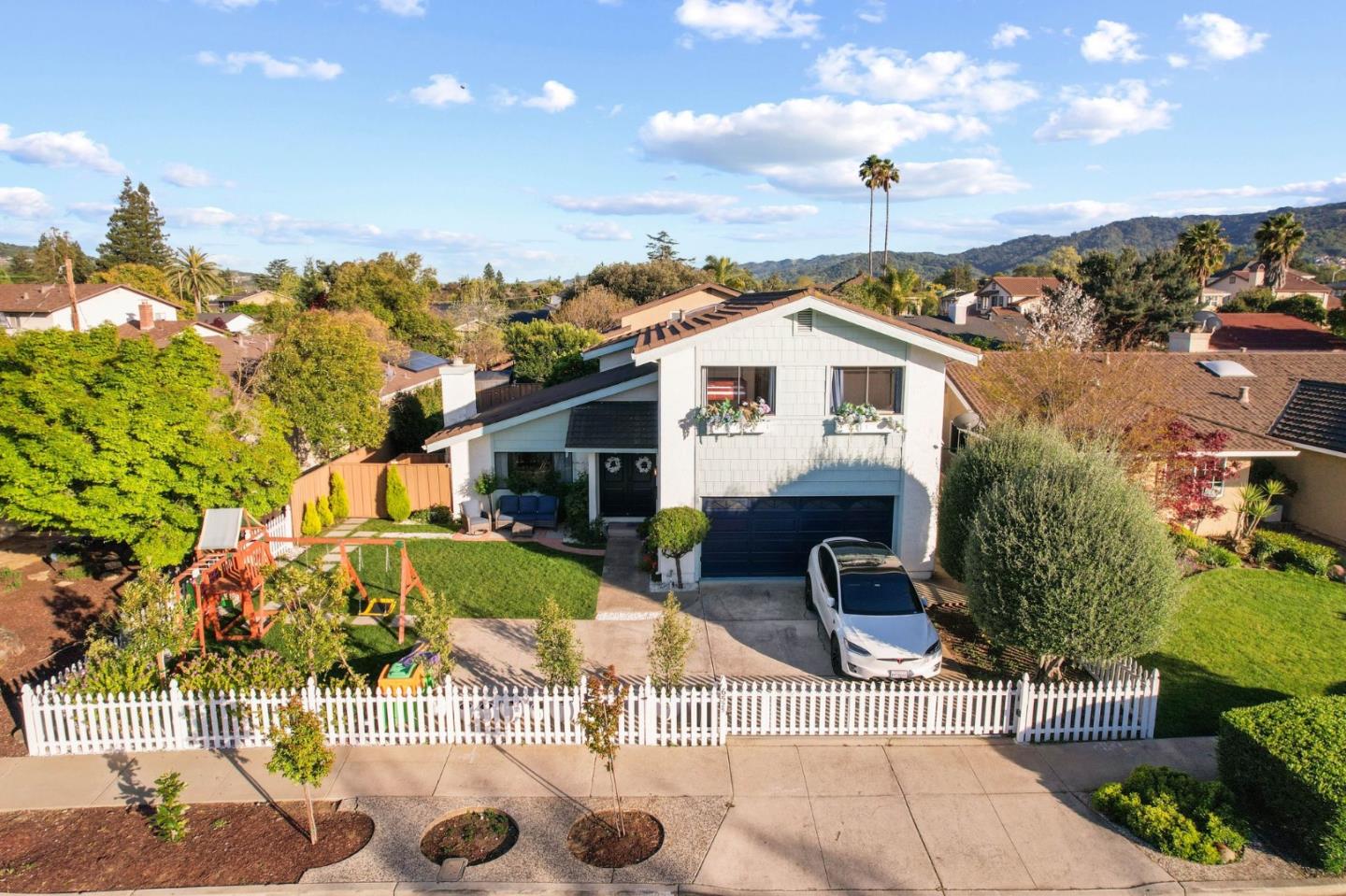 Detail Gallery Image 1 of 42 For 6525 Camden Ave, San Jose,  CA 95120 - 4 Beds | 2/1 Baths