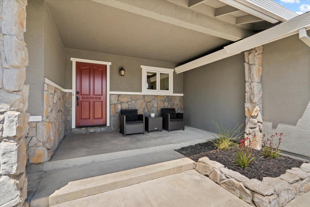 Detail Gallery Image 3 of 25 For 655 Bel Air Way, Morgan Hill,  CA 95037 - 3 Beds | 2 Baths