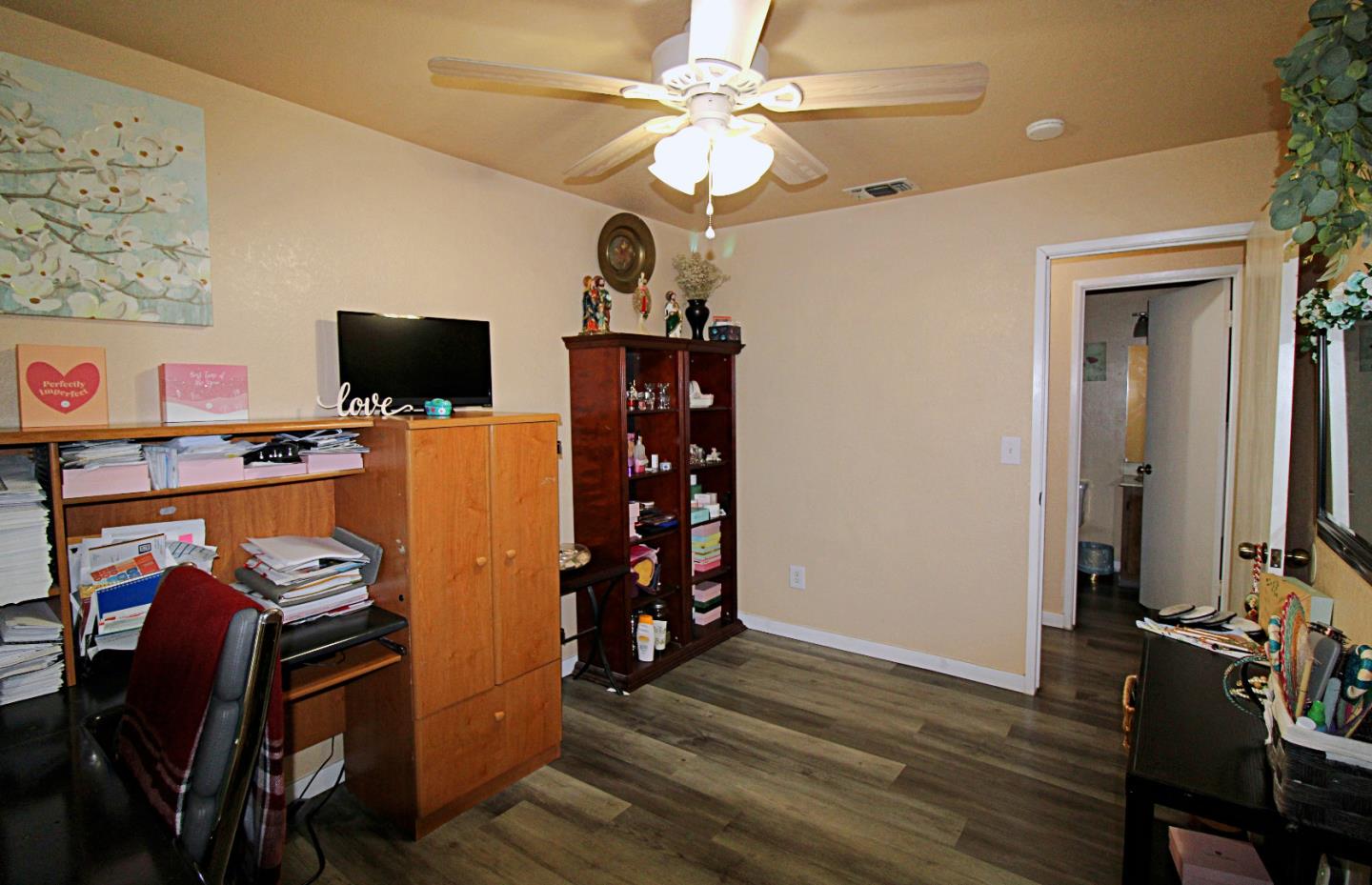 Detail Gallery Image 26 of 50 For 2401 Pyrenees Ave, Stockton,  CA 95210 - 3 Beds | 2 Baths