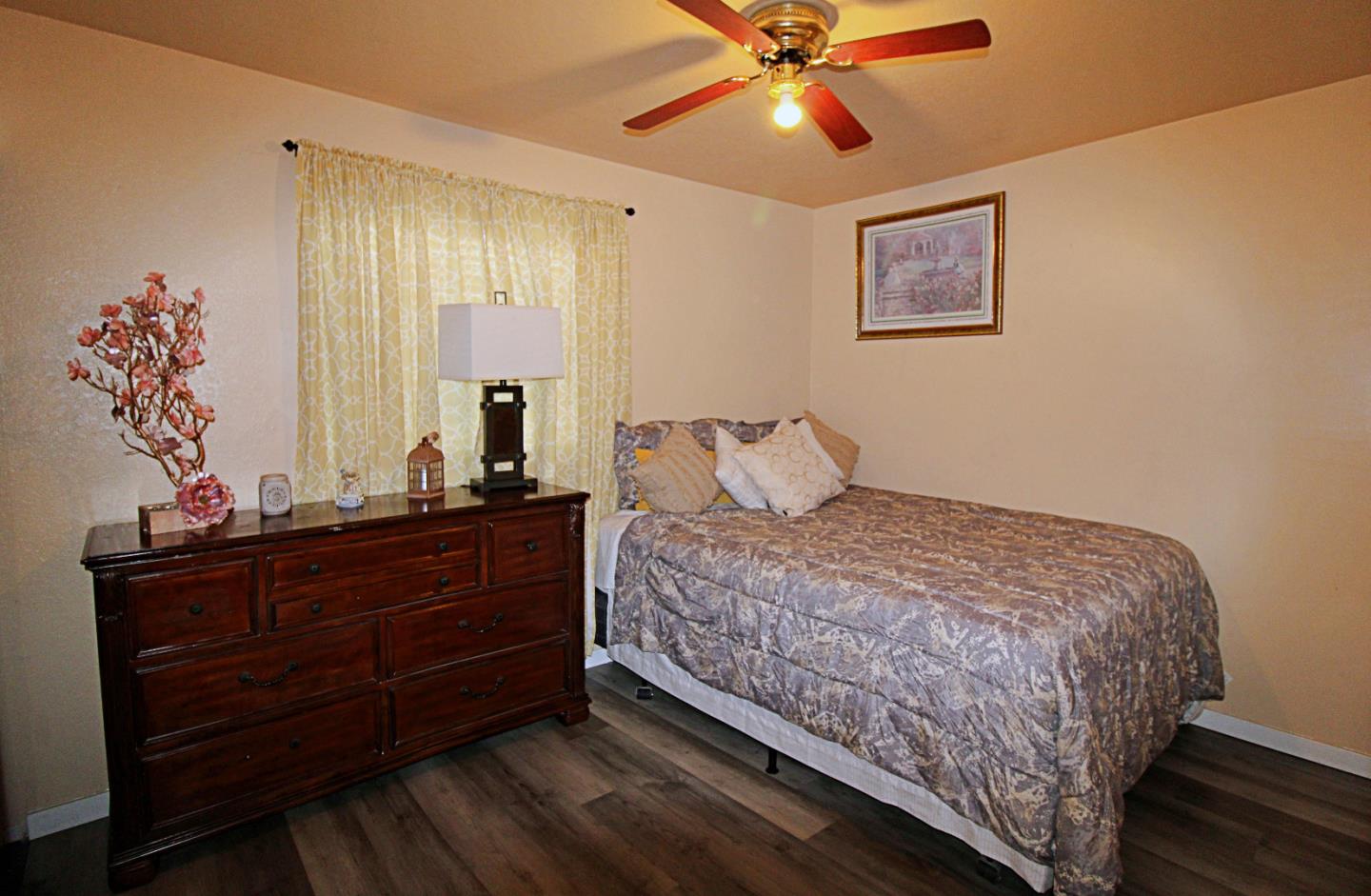 Detail Gallery Image 38 of 50 For 2401 Pyrenees Ave, Stockton,  CA 95210 - 3 Beds | 2 Baths