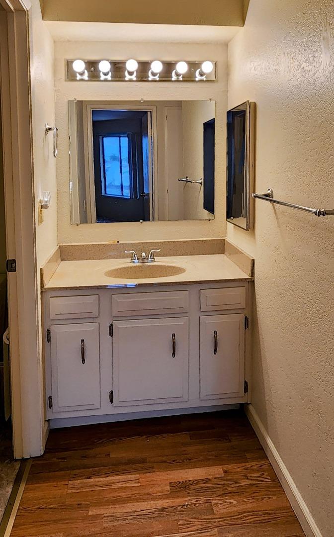 Detail Gallery Image 9 of 16 For 2408 N Main St #F,  Salinas,  CA 93906 - 1 Beds | 1 Baths