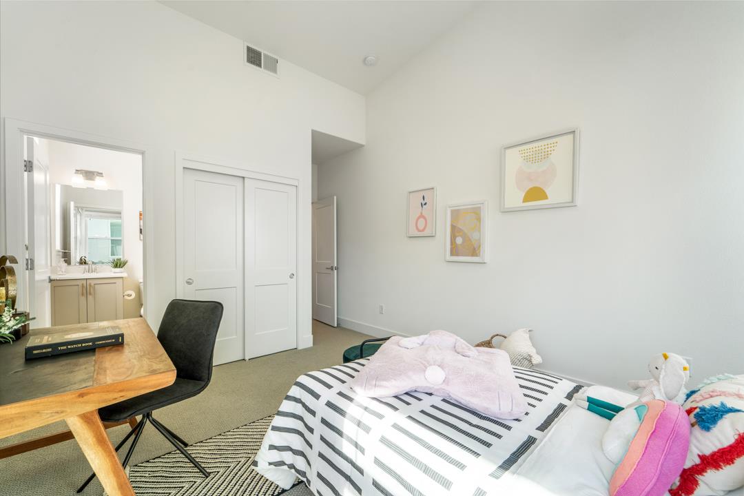 Detail Gallery Image 23 of 33 For 2911 Noyce Pl #181,  Santa Clara,  CA 95051 - 3 Beds | 3/1 Baths