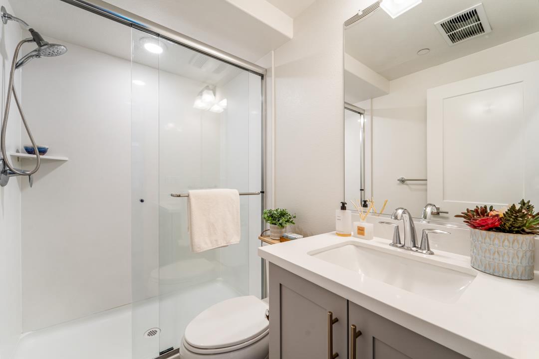 Detail Gallery Image 6 of 33 For 2911 Noyce Pl #181,  Santa Clara,  CA 95051 - 3 Beds | 3/1 Baths