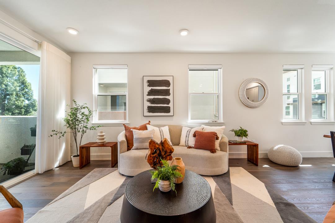 Detail Gallery Image 7 of 33 For 2911 Noyce Pl #181,  Santa Clara,  CA 95051 - 3 Beds | 3/1 Baths