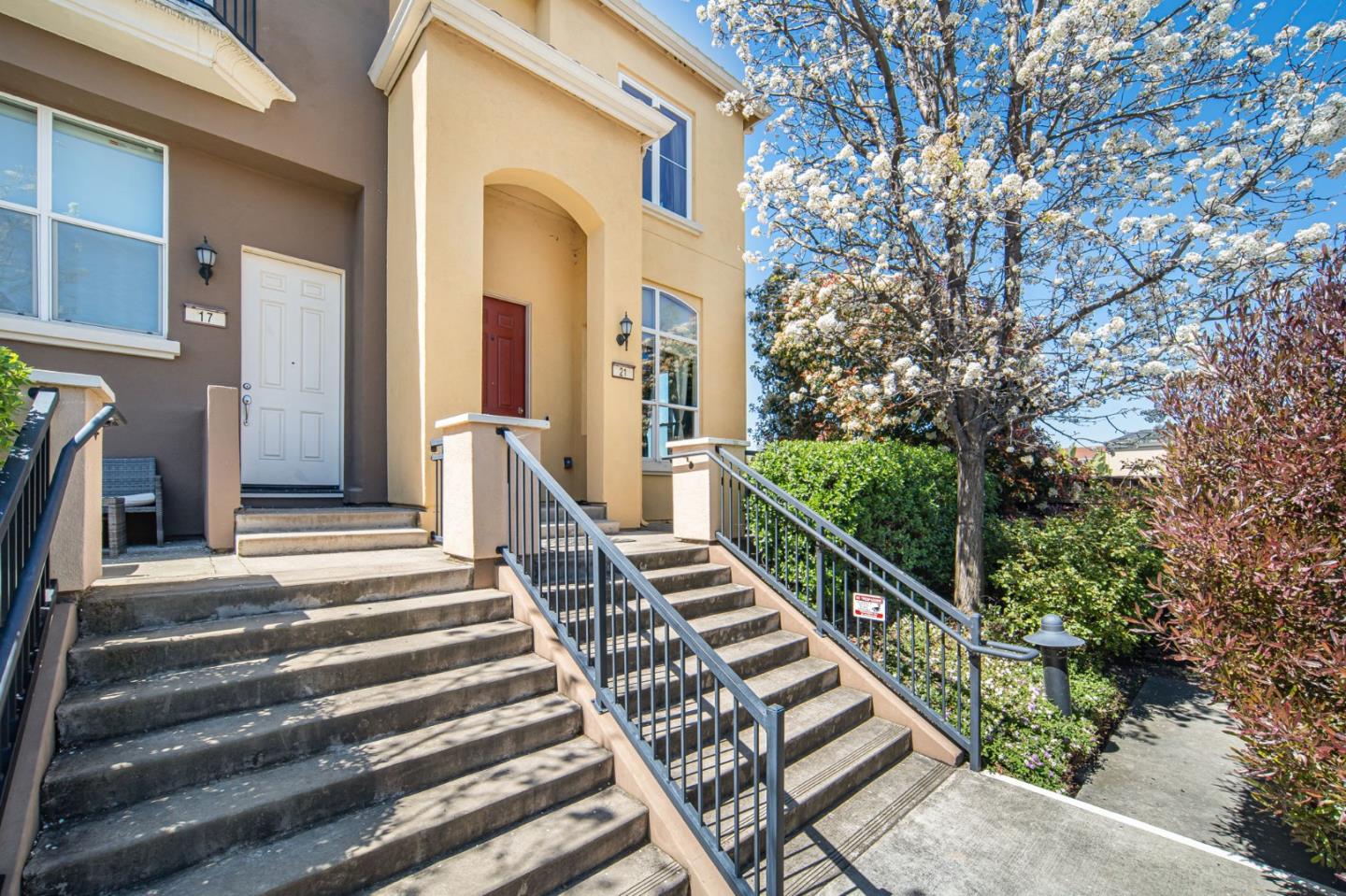Detail Gallery Image 1 of 49 For 21 Esfahan Dr, San Jose,  CA 95111 - 3 Beds | 2/1 Baths