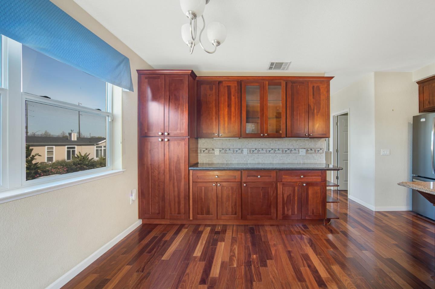 Detail Gallery Image 17 of 49 For 21 Esfahan Dr, San Jose,  CA 95111 - 3 Beds | 2/1 Baths