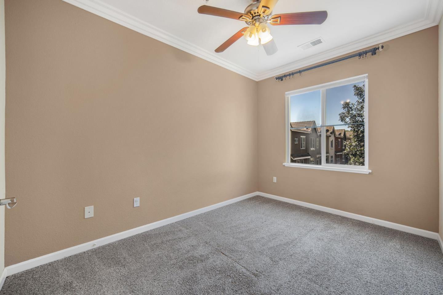 Detail Gallery Image 28 of 49 For 21 Esfahan Dr, San Jose,  CA 95111 - 3 Beds | 2/1 Baths