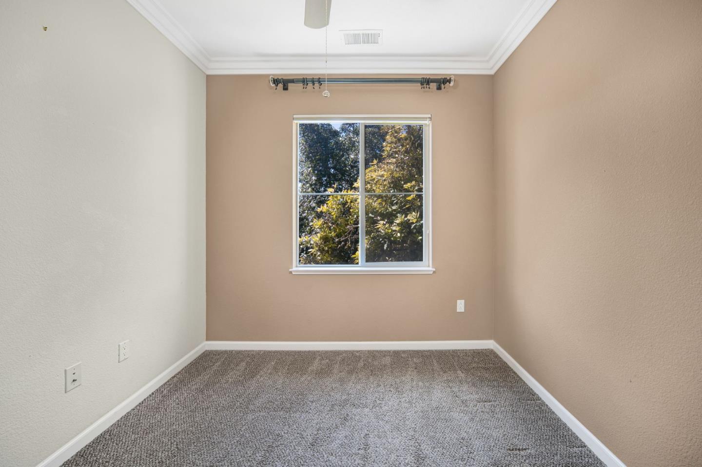 Detail Gallery Image 32 of 49 For 21 Esfahan Dr, San Jose,  CA 95111 - 3 Beds | 2/1 Baths