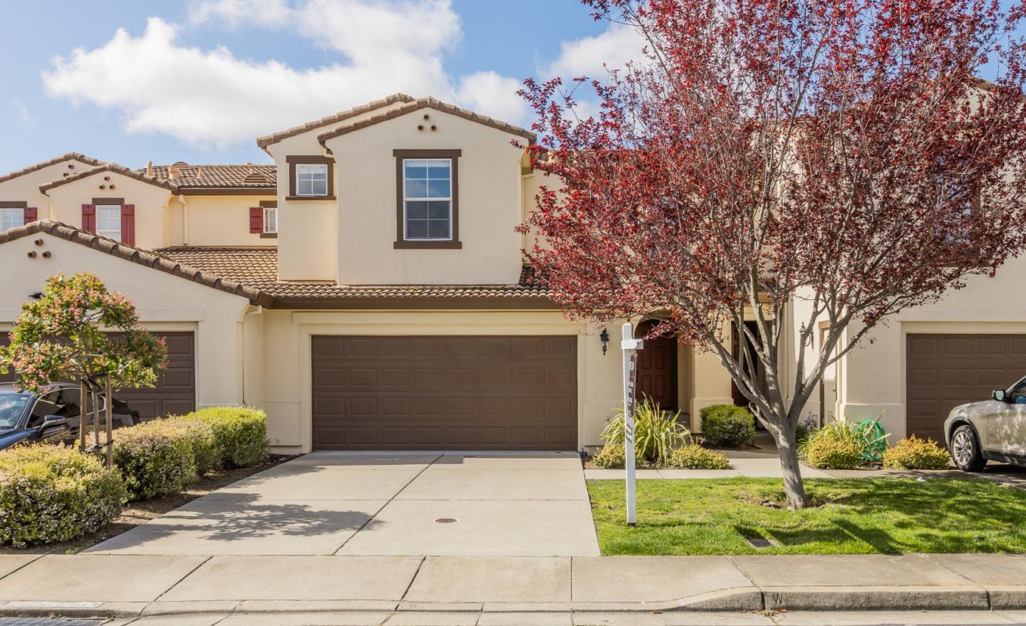 Detail Gallery Image 1 of 42 For 7338 Longmont Loop, Castro Valley,  CA 94552 - 3 Beds | 2/1 Baths