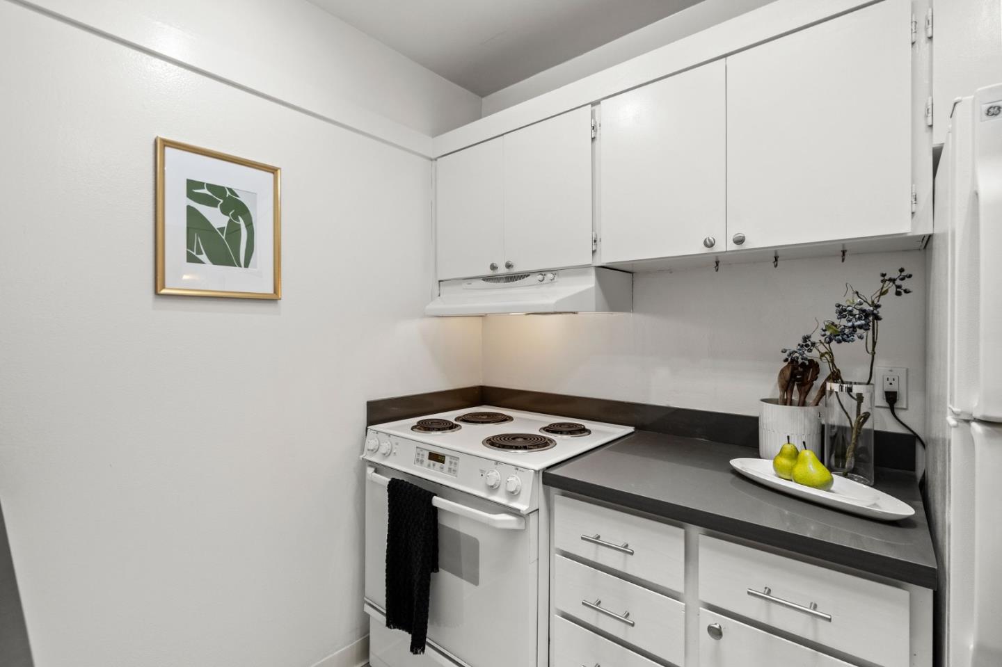 Detail Gallery Image 16 of 37 For 500 W Middlefield Rd #101,  Mountain View,  CA 94043 - 1 Beds | 1 Baths
