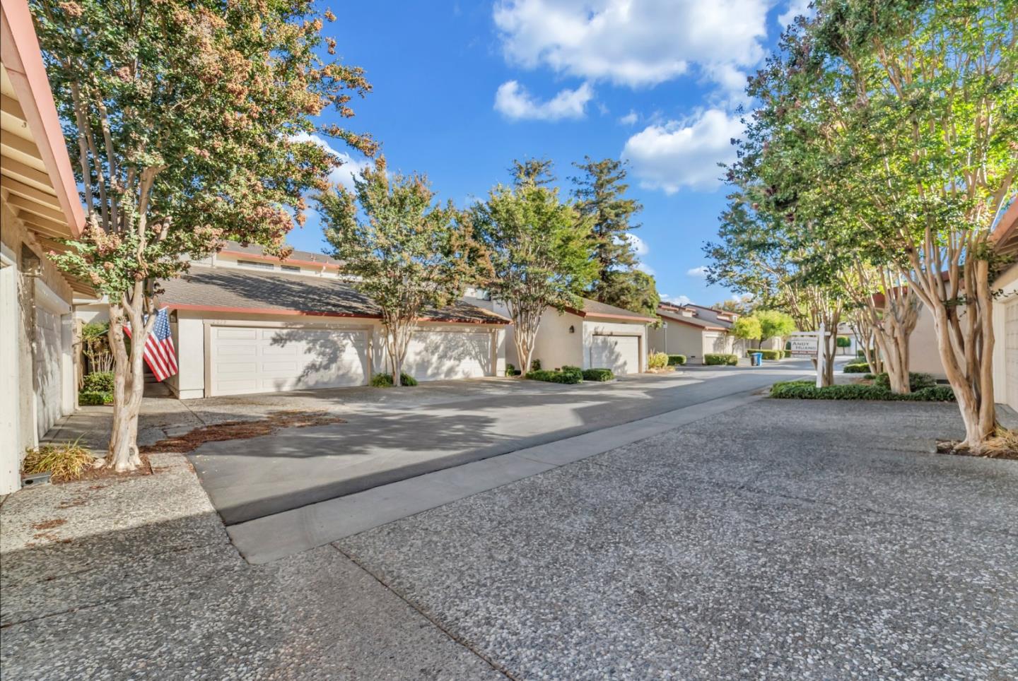 Detail Gallery Image 1 of 57 For 2090 Elm Leaf Ct, Santa Clara,  CA 95050 - 2 Beds | 2 Baths