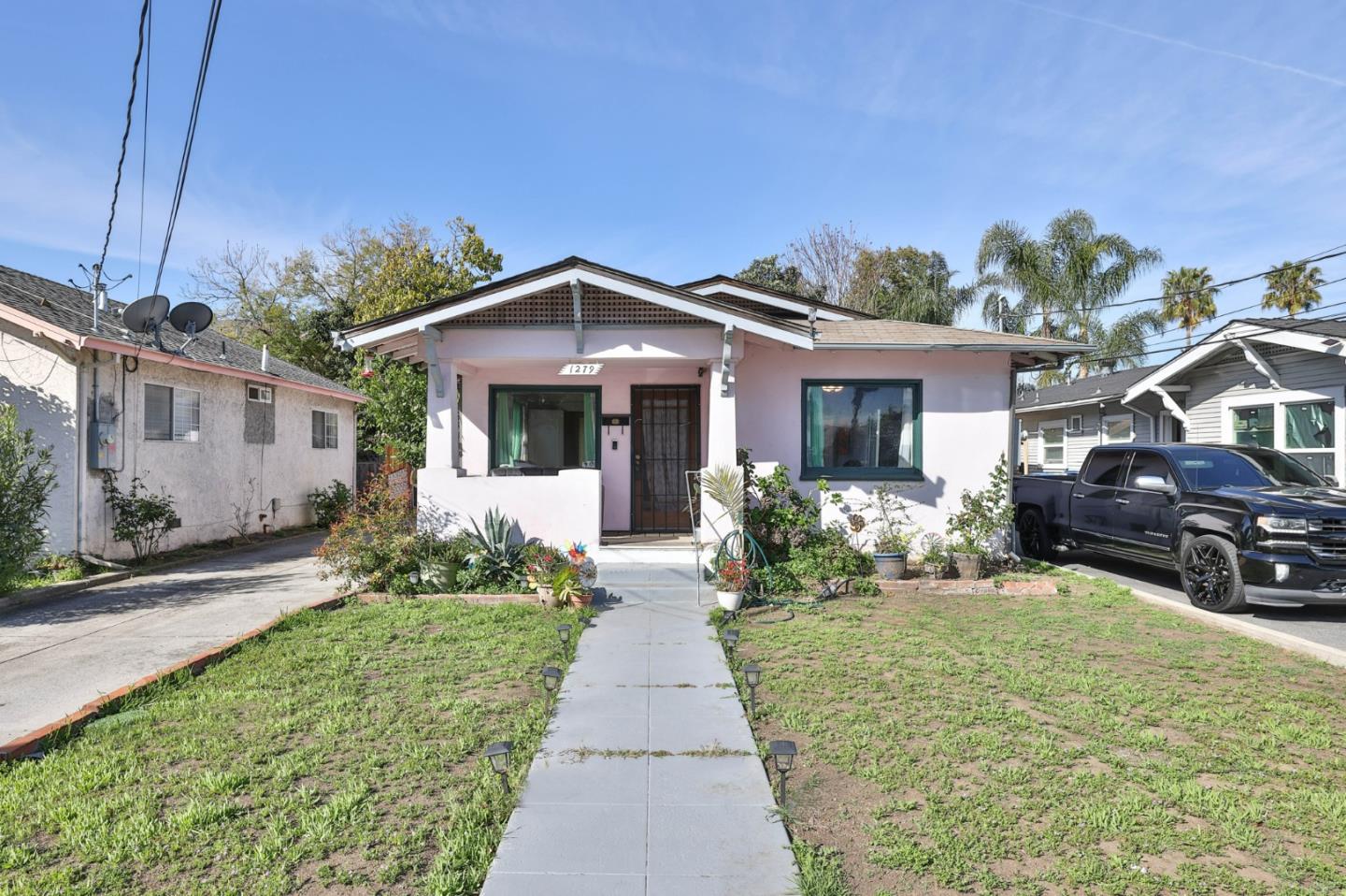 Photo of 1279 Palm St in San Jose, CA