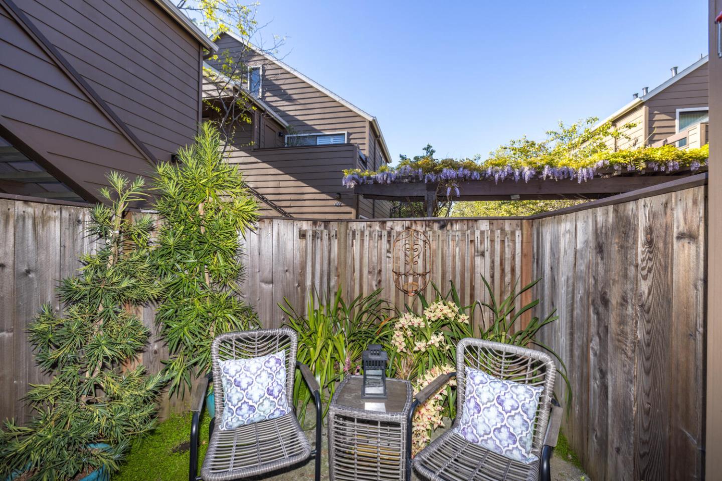 Detail Gallery Image 21 of 22 For 1137 Shoreline Dr, San Mateo,  CA 94404 - 2 Beds | 2/1 Baths