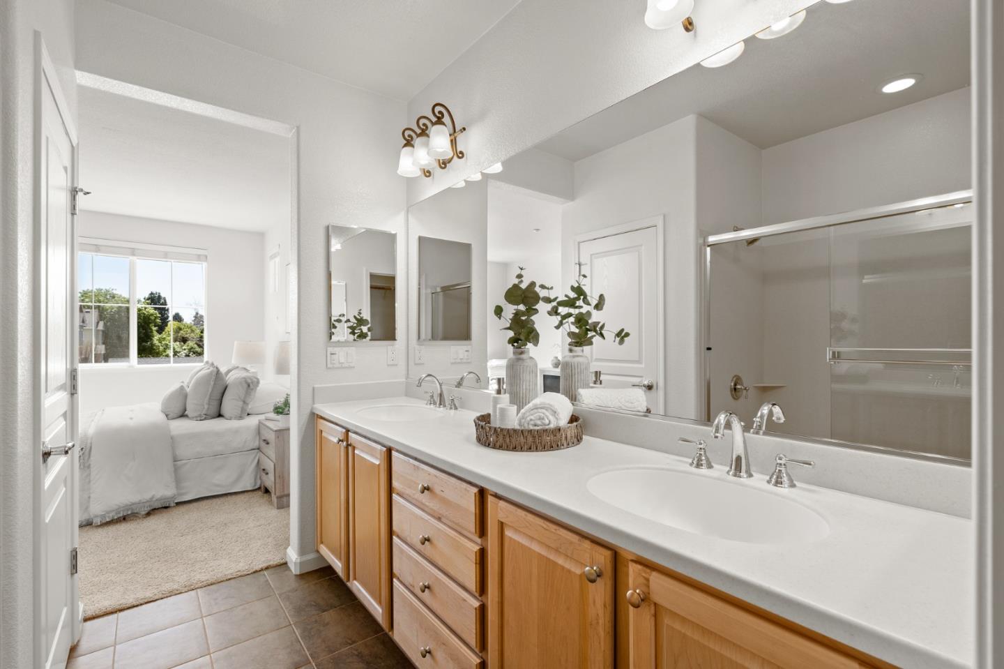 Detail Gallery Image 25 of 57 For 180 Isis Ct, Mountain View,  CA 94043 - 2 Beds | 2/1 Baths